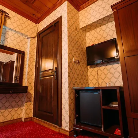 Gulliver Mansion 4*