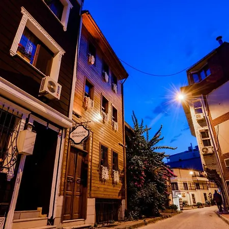 Gulliver Mansion 4*