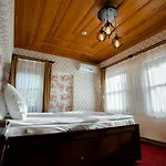 酒店 Gulliver Mansion 4*